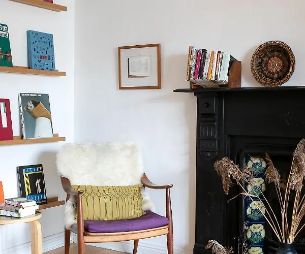 The Stop Bed & Breakfast 3*